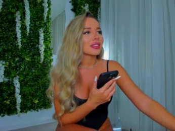 zinasquirts chaturbate stream image