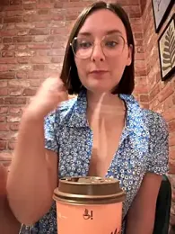 The_Snowwhitee stripchat stream image