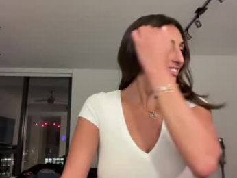 camiliakxoxo chaturbate stream image