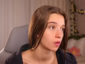 little_poetry chaturbate stream image