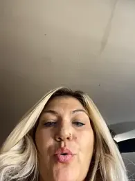 LittleMissEeve stripchat stream image