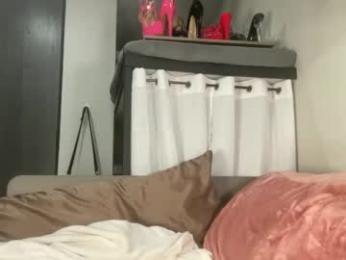ava_west chaturbate stream image, 29.09.2025 17:30