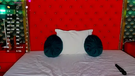 VallerieJones stripchat stream image