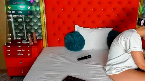 VallerieJones stripchat stream image