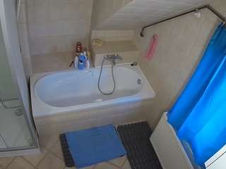 voyeurcam-julmodels-bath-2nd-1 camsoda stream image