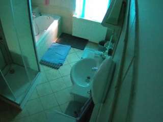 voyeurcam-julmodels-bath-2nd-2 camsoda stream image