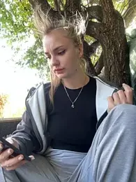 Night_dreams stripchat stream image