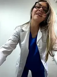 alicee16 stripchat stream image