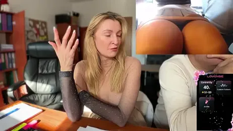 legsLONG stripchat stream image