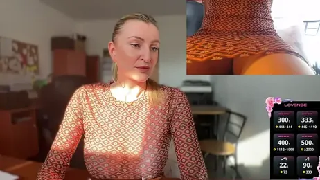 legsLONG stripchat stream image