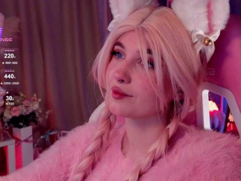 HoneyCherry bongacams stream image