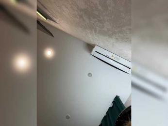 Ellidi bongacams stream image