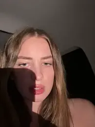 EvieEvans stripchat stream image