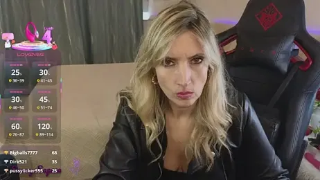 SorayaSapeca stripchat stream image