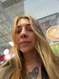 Sunny___Bunny stripchat stream image