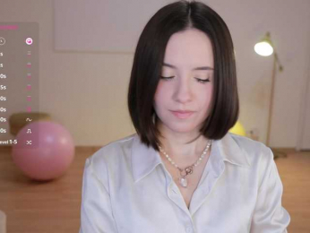 MissEssie bongacams stream image