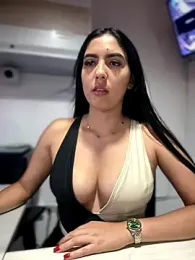 Sofia_Collins- stripchat stream image