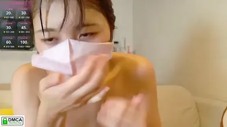 SUZU_ stripchat stream image