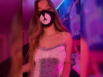 -Summer- bongacams stream image