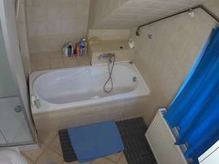 voyeurcam-julmodels-bath-2nd-1 camsoda stream image