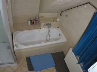 voyeurcam-julmodels-bath-2nd-1 camsoda stream image