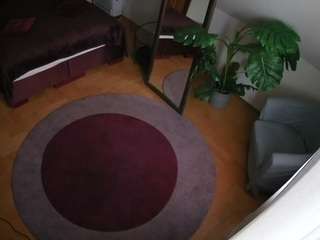 voyeurcam-julmodels-whitebed-5 camsoda stream image