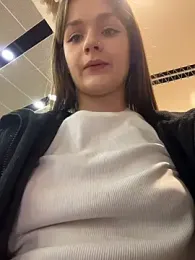 KittyQueeny stripchat stream image