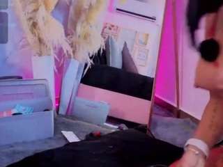 chlooee camsoda stream image