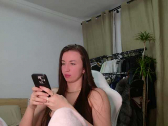 EmilyxJames bongacams stream image