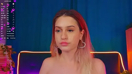 AlinaWalters stripchat stream image