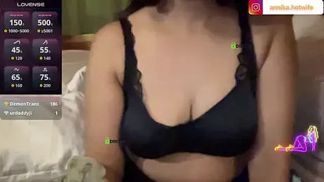 CharmingTania stripchat stream image