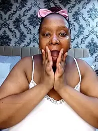 Thasha8 stripchat stream image