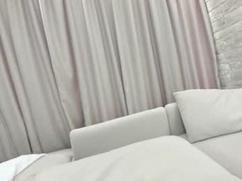 ehotlovea chaturbate stream image