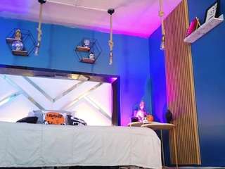 lady-brownn camsoda stream image