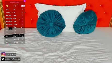 VallerieJones stripchat stream image