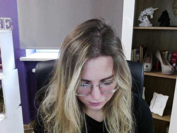 Soft-Zoey bongacams stream image