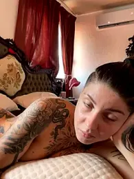 Izy_cute_ stripchat stream image