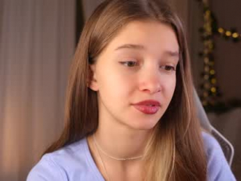 little_poetry chaturbate stream image