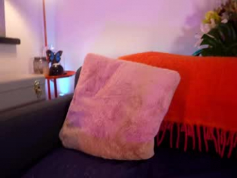 littlee33 chaturbate stream image