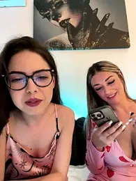 IsabellaEtthan stripchat stream image