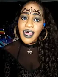 AmazonianMistress stripchat stream image