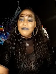 AmazonianMistress stripchat stream image