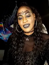 AmazonianMistress stripchat stream image