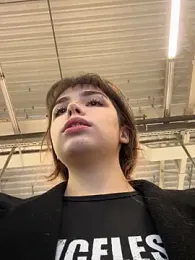 pantyless stripchat stream image