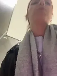 DollyTall stripchat stream image