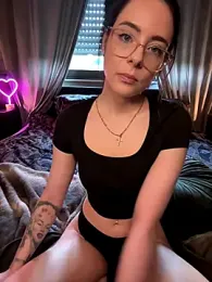 Viktoria_Marie stripchat stream image