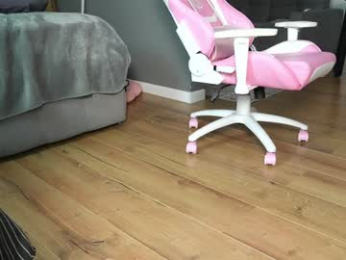 amilia4u chaturbate stream image