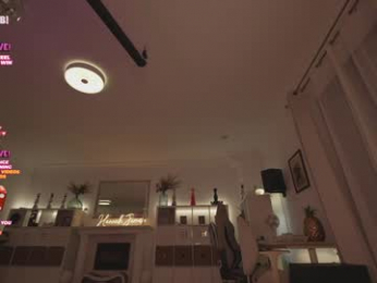 hannahjames710 chaturbate stream image