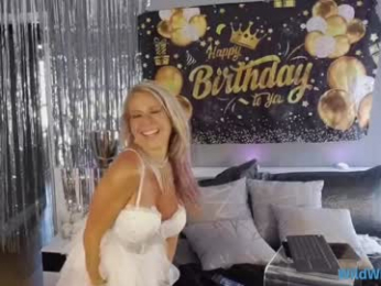 wildwifebarbie chaturbate stream image