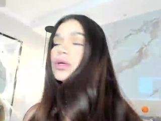 leathompson1 camsoda stream image